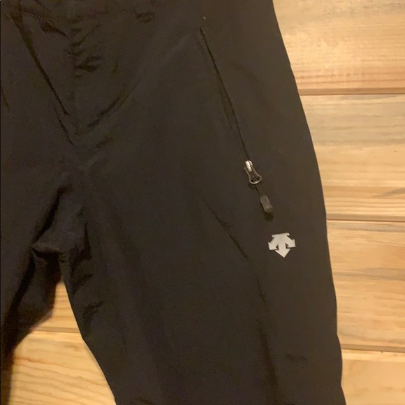 Descente Women’s black snow pants Size 8 small. - Picture 2 of 11